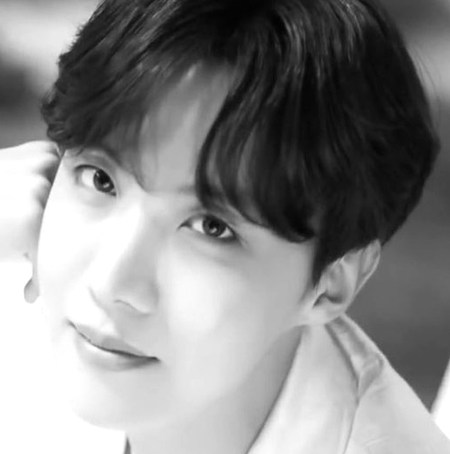 آهنگ آرسن / آتیش زدن از جیهوپ j-hope Arson