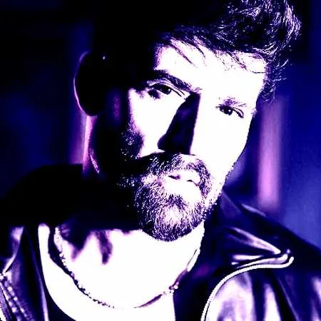 آهنگ محمد محرمی زیر آوار